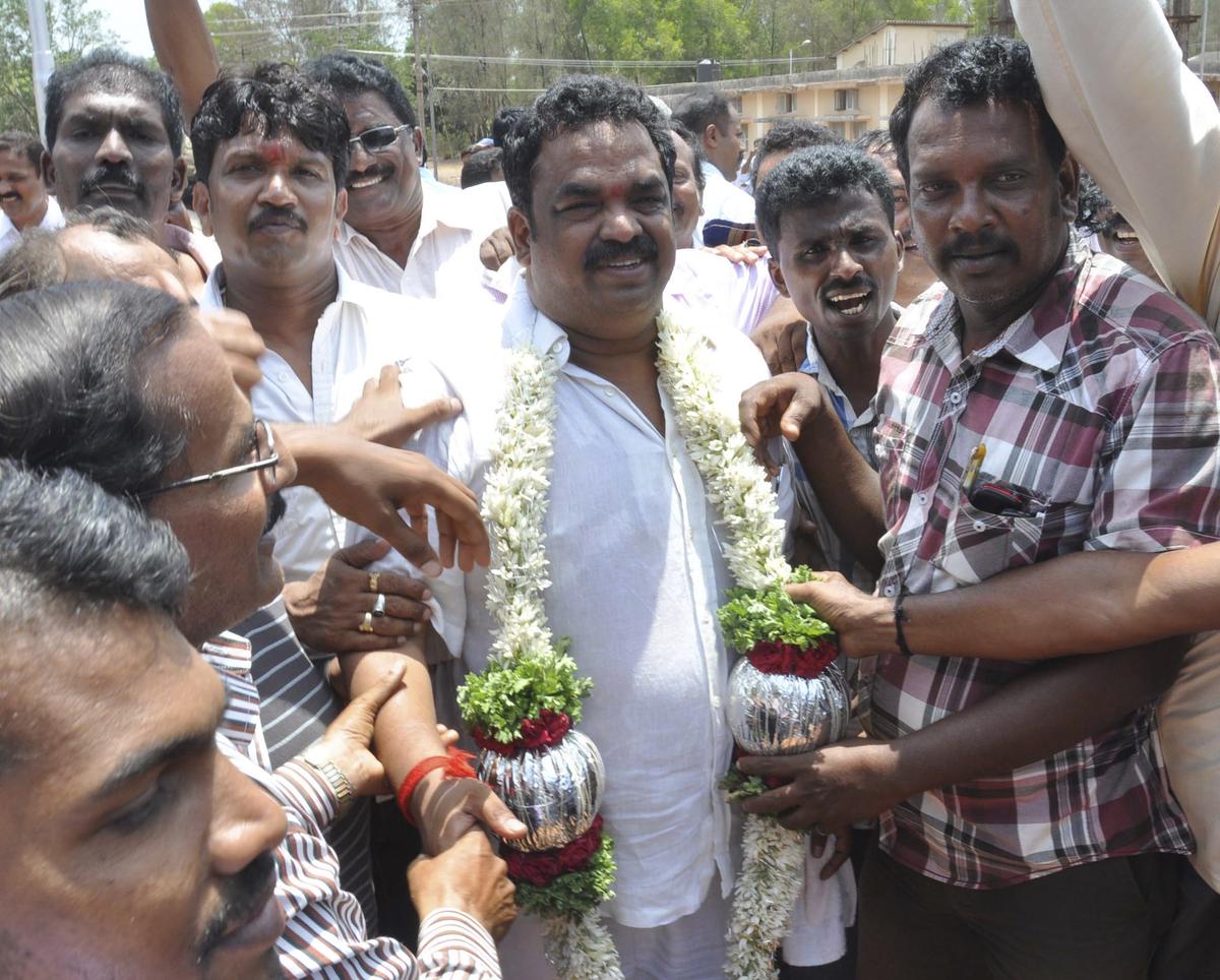 HC Suspends Seven-Year Jail Term for Congress MLA Satish Sail in Belekeri Iron Ore Case