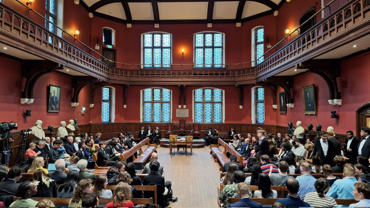 Oxford Union Kashmir Debate Sparks Controversy, Indian Student’s Protest Video Goes Viral.